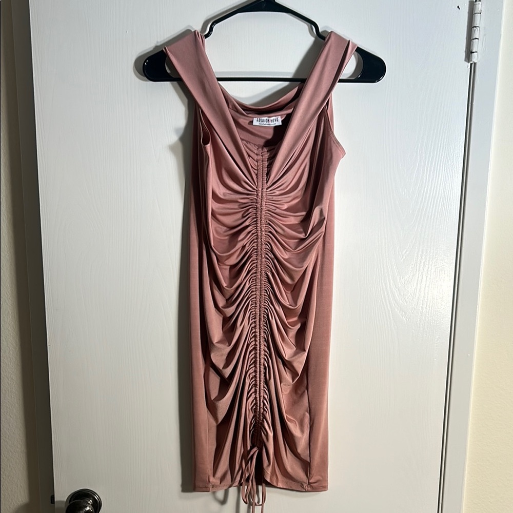 Off The Shoulder Ruched Mini Dress In Rose Size Large